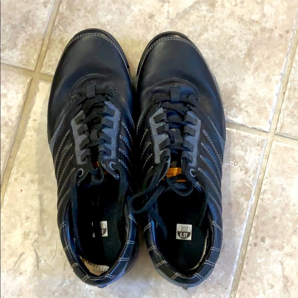 Shoes - Picture 1 of 2